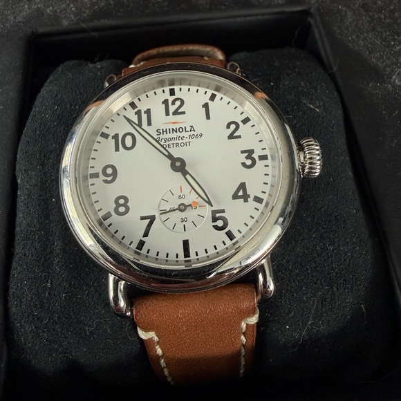 36 mm Shinola Runwell Brown Leather Strap Watch - Picture 2 of 8
